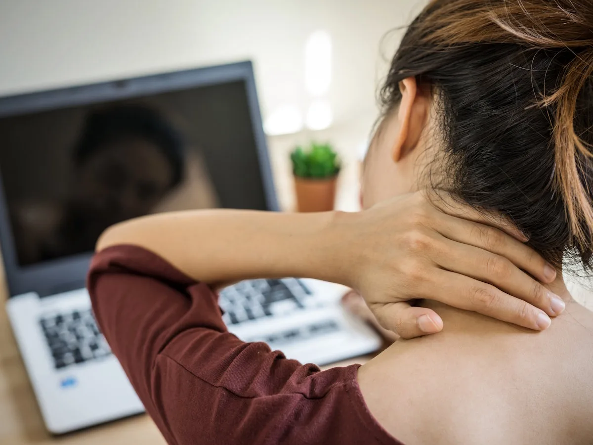 Local neck pain and stiffness
